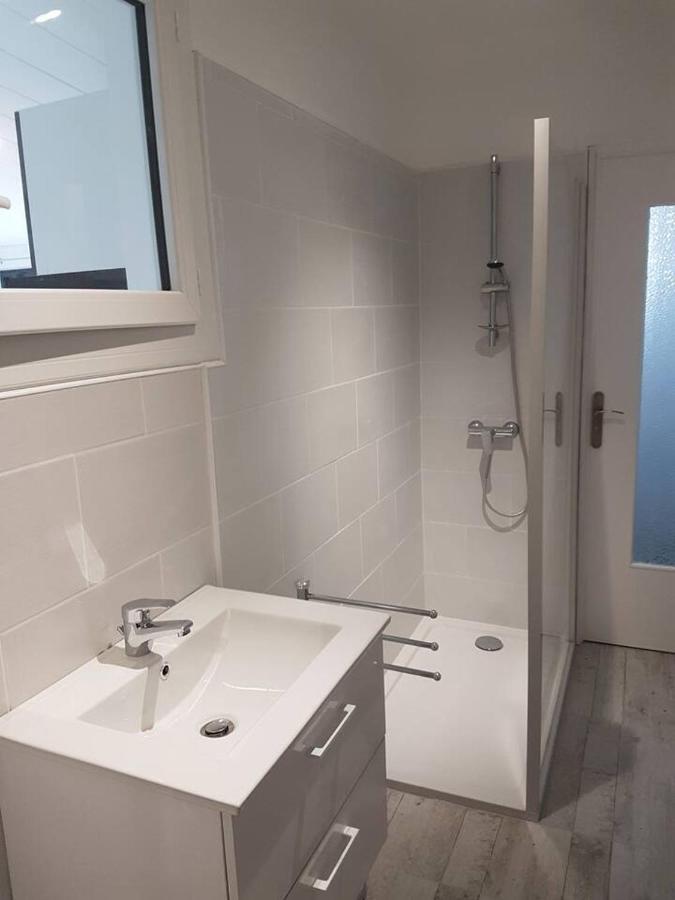 Apartment Re 2 Personnes *